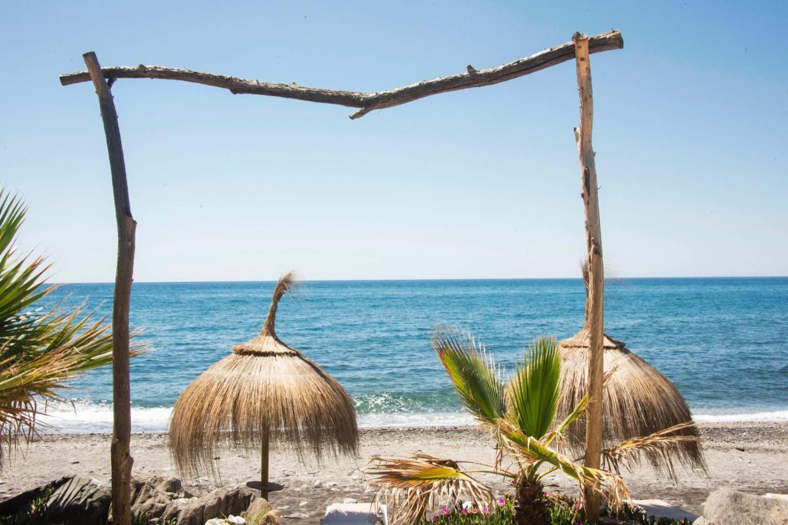 شقة Casa En La Playa De Cabria Almuñécar المظهر الخارجي الصورة